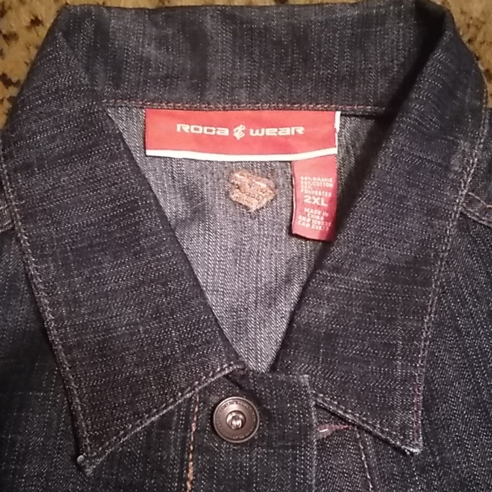 Jacket - Picture 2 of 4